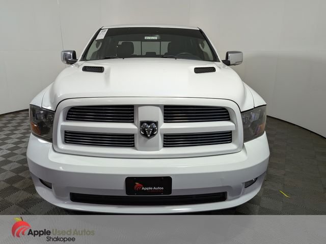 Used 2011 White Ram Sport image 2