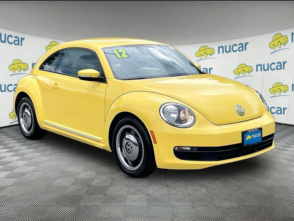 Used 2012 Saturn Yellow Volkswagen 2.5L image 1