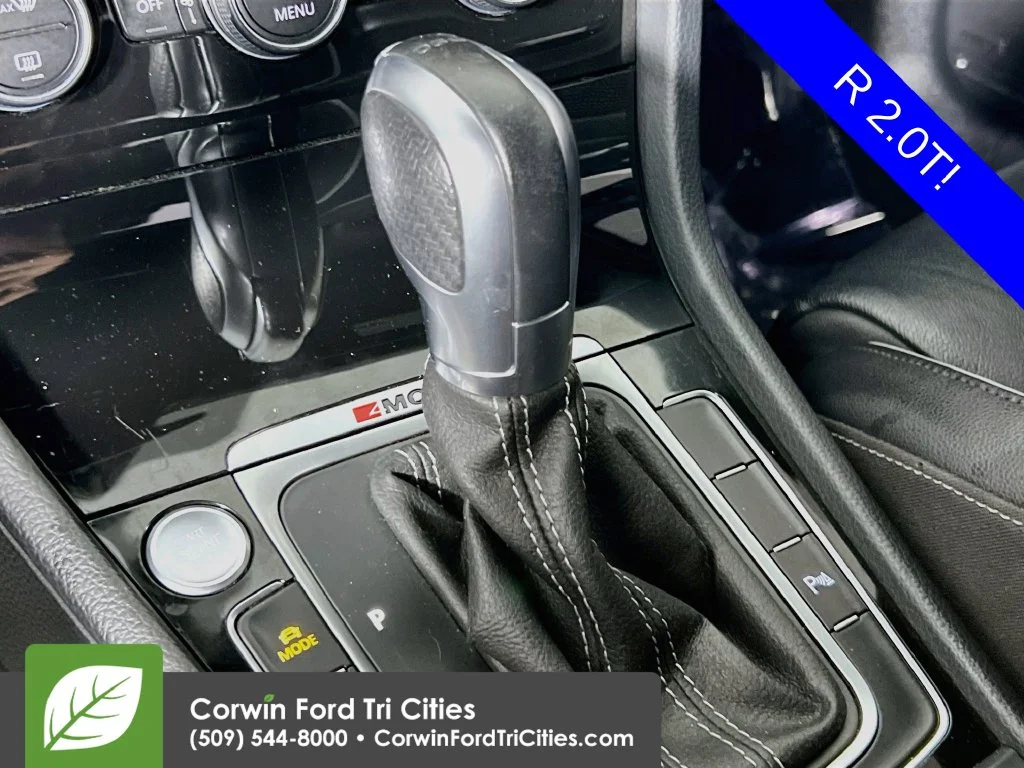 Used 2019 Indium Gray Metallic Volkswagen DCC & Navigation 4Motion image 9