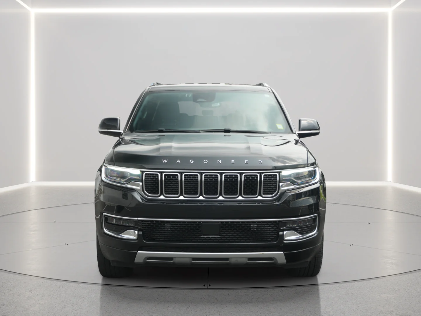 Used 2024 Diamond Black Crystal Pearlcoat Jeep Series II image 8