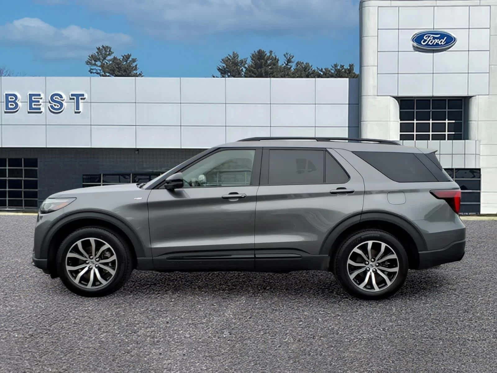 Used 2026 Carbonized Gray Metallic Ford ST-Line image 10