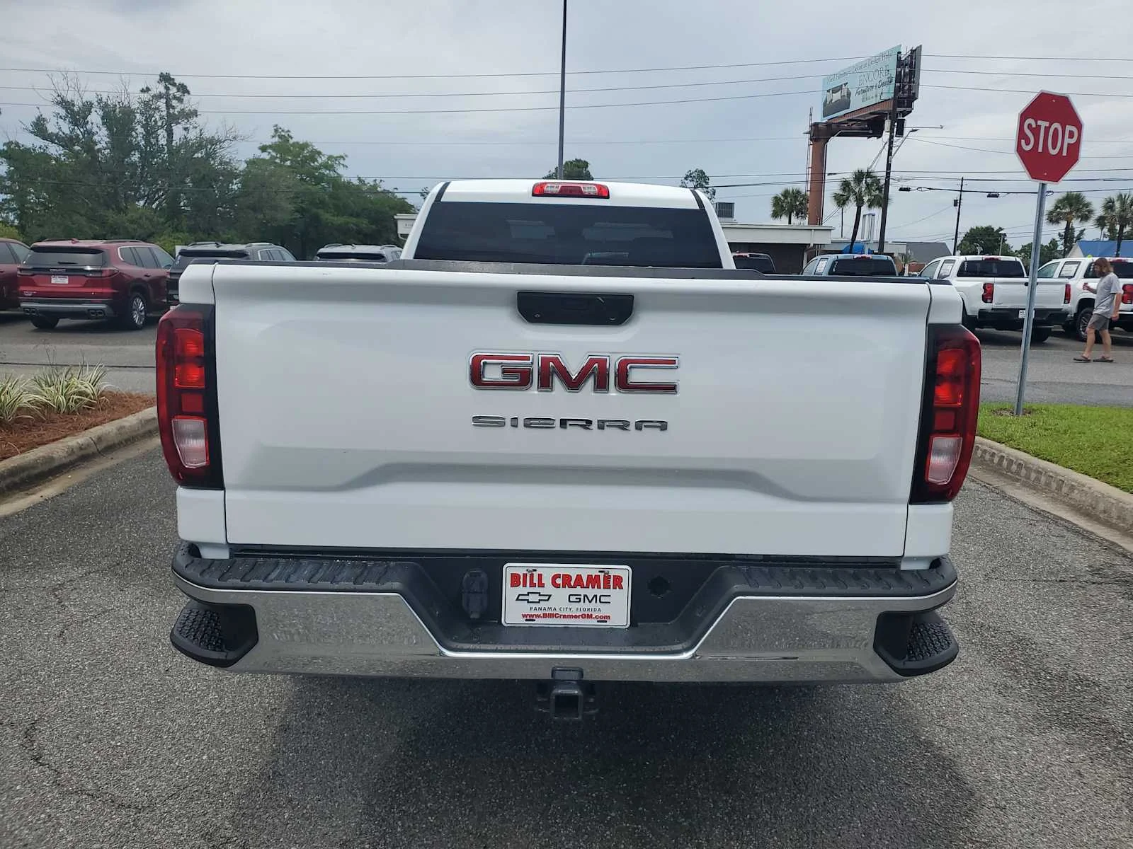 Used 2022 Summit White GMC Pro image 4
