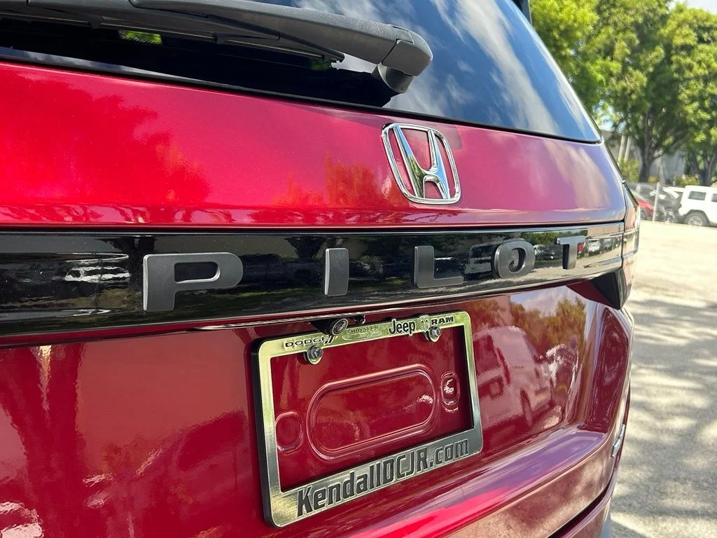 Certified Used 2024 Red Honda Elite image 36