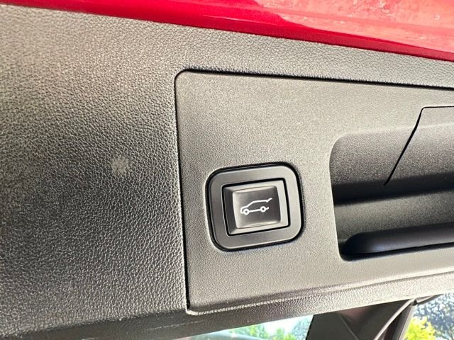 Used 2017 Red Passion Tintcoat Cadillac Luxury image 27