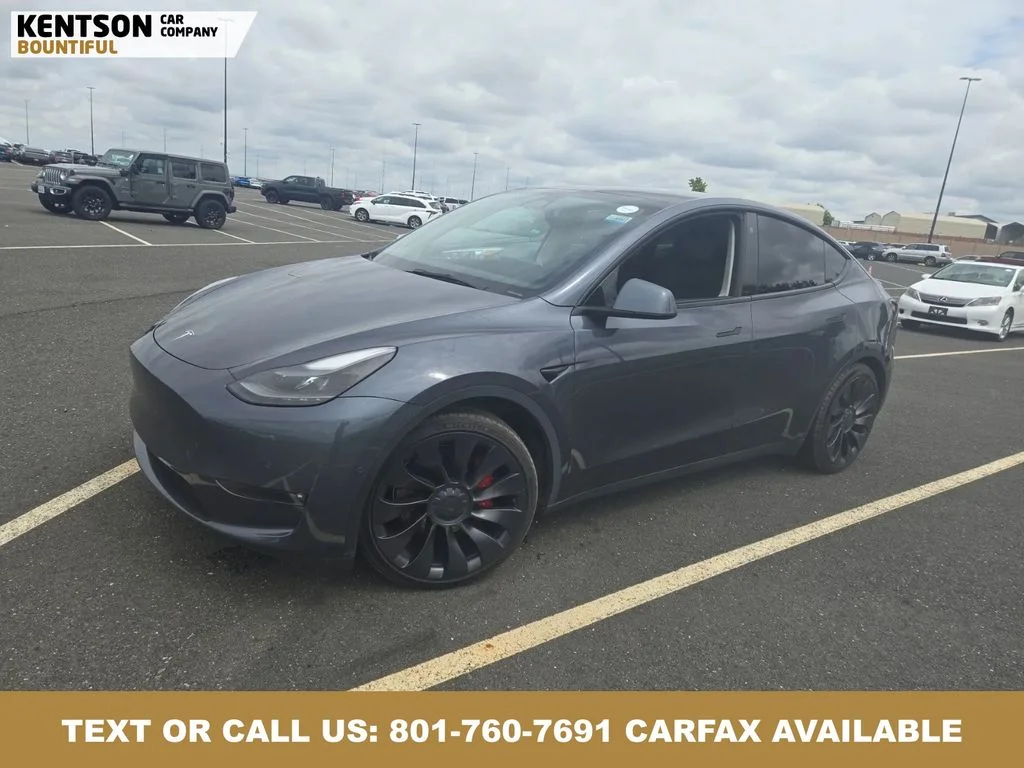 2022 Tesla Model Y Performance Dual Motor All-Wheel Drive's photo