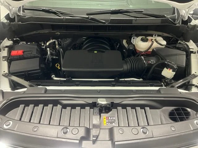 Used 2026 Summit White Chevrolet LT image 30