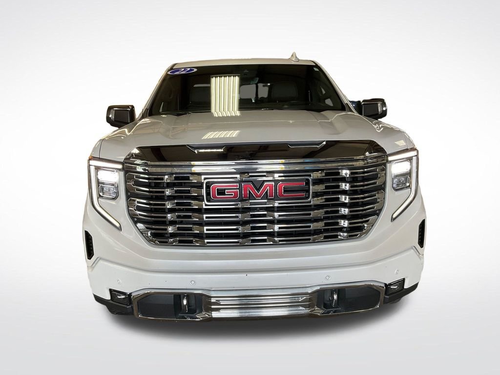 Used 2022 White GMC Denali image 9