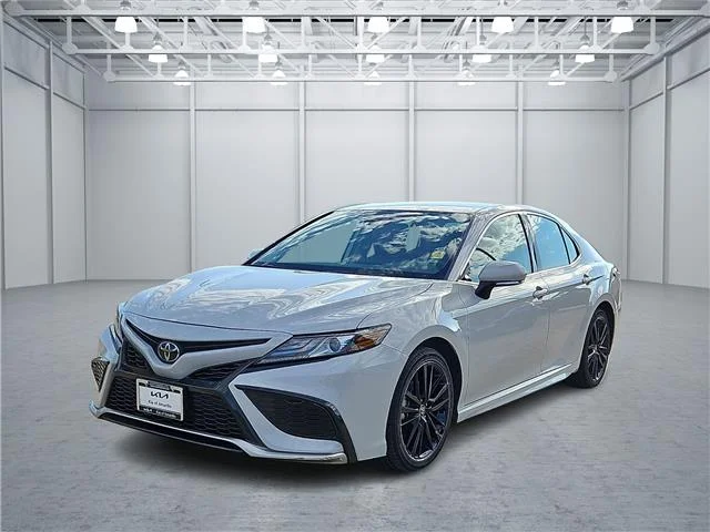 Used 2024 Wind Chill Pearl Toyota XSE Front-Wheel Drive image 1