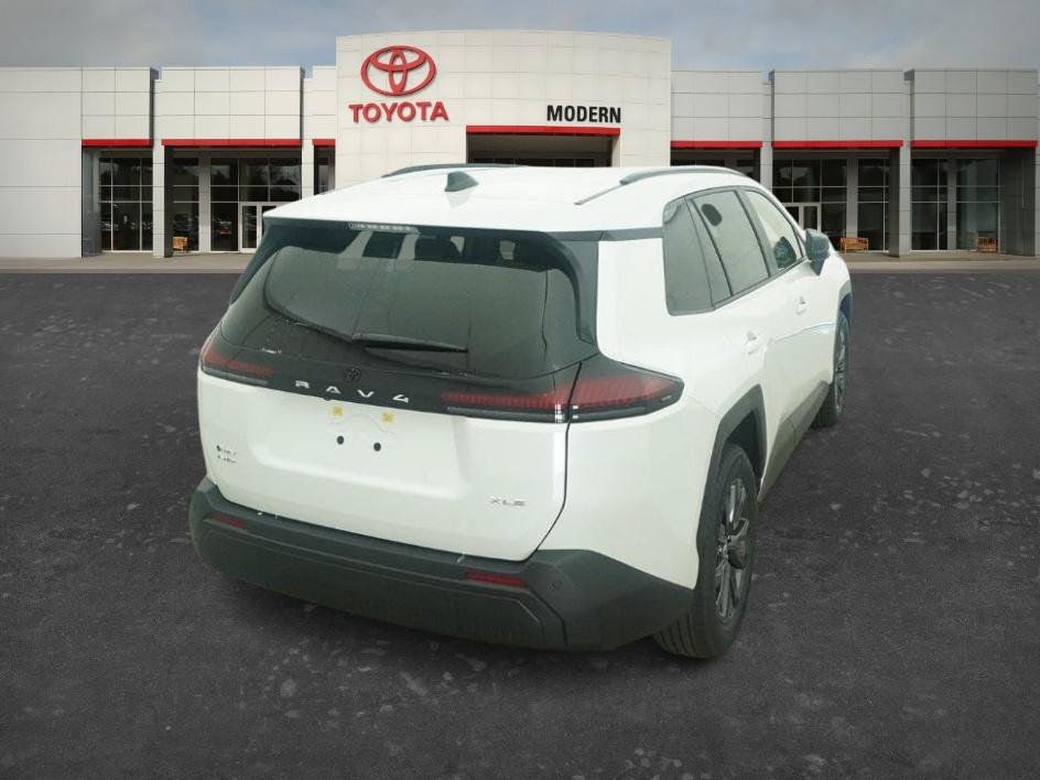 New 2026 Wind Chill Pearl Toyota XLE Premium image 7