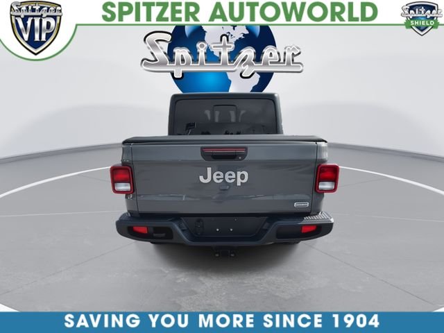 Used 2022 Gray Jeep Overland image 7