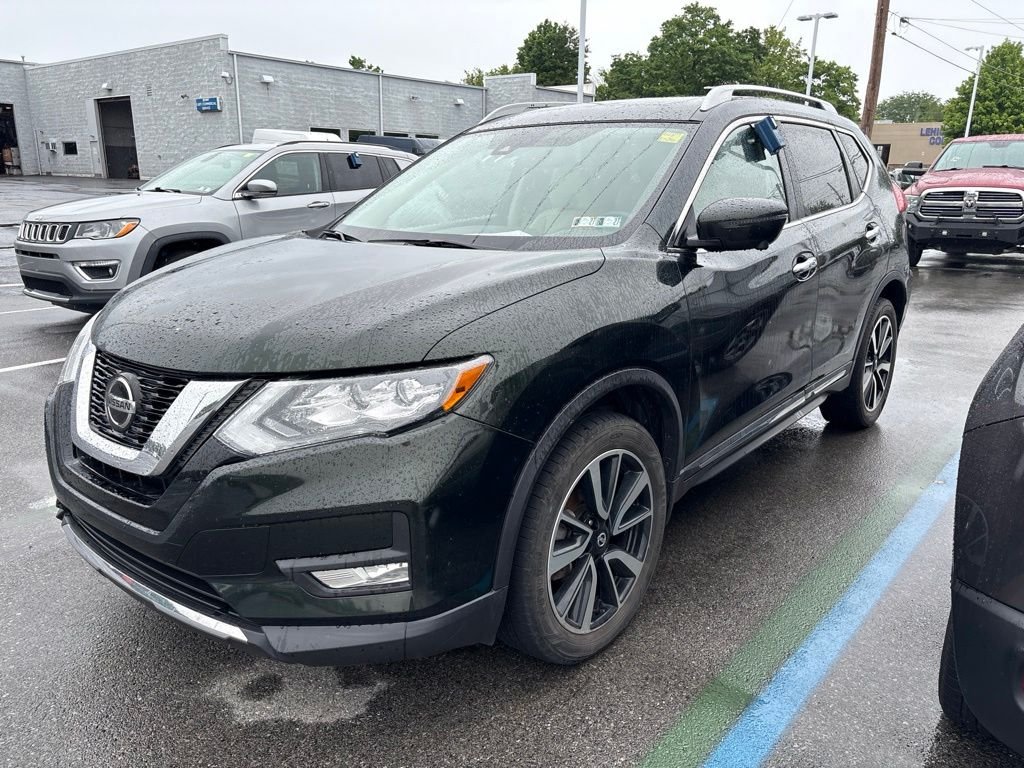 Used 2019 Green Nissan SL image 3