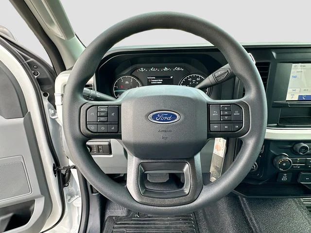 New 2026 Oxford White Ford XL image 7