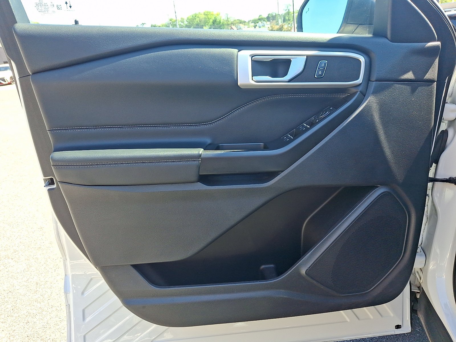 2020 Ford Explorer XLT - Photo 14