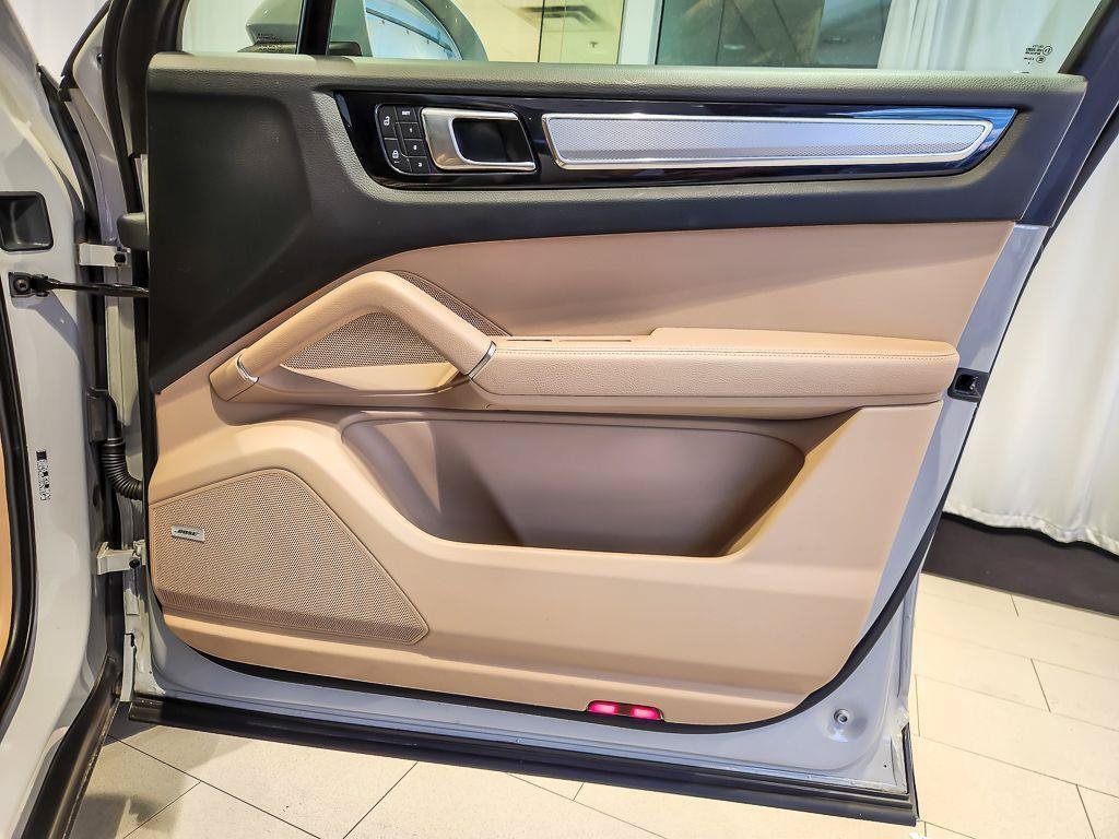 2023 Porsche Cayenne Coupe Platinum Edition - Photo 20