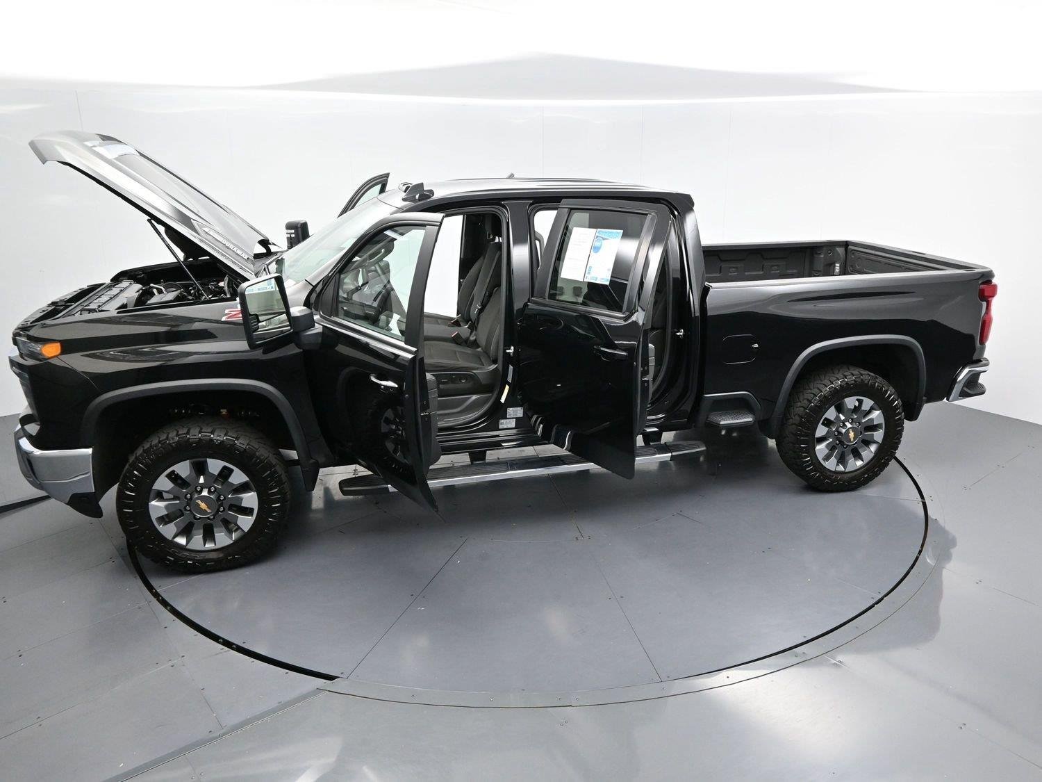 Used 2024 Black Chevrolet LT image 44