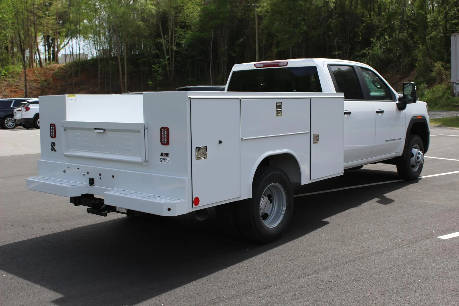 New 2026 Summit White GMC Pro image 4