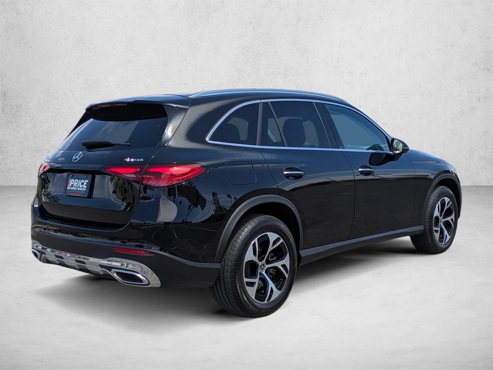 Used 2025 Black Mercedes-Benz GLC 350e image 5