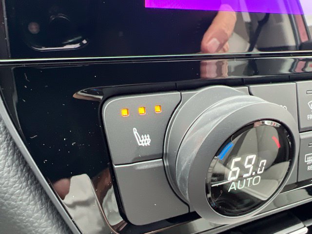New 2026 Ruby Flare Pearl <sup>1</sup> Toyota  XLE image 28