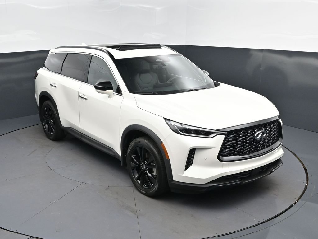 2025 INFINITI QX60 LUXE's photo