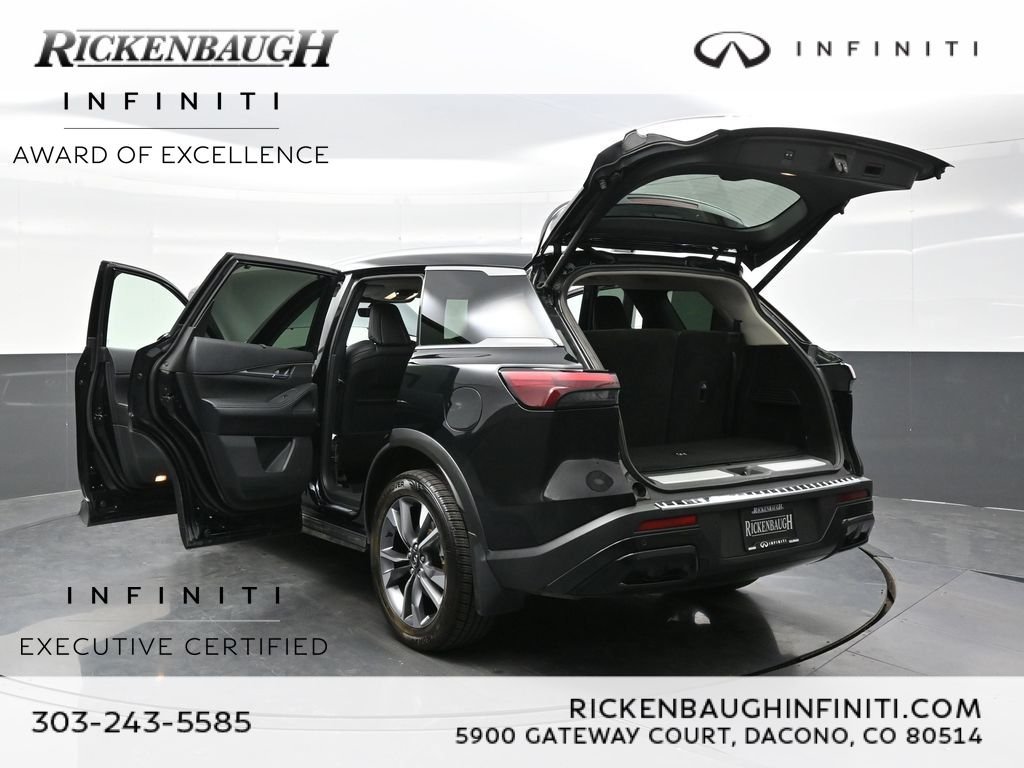 Certified Used 2023 Black INFINITI LUXE image 41