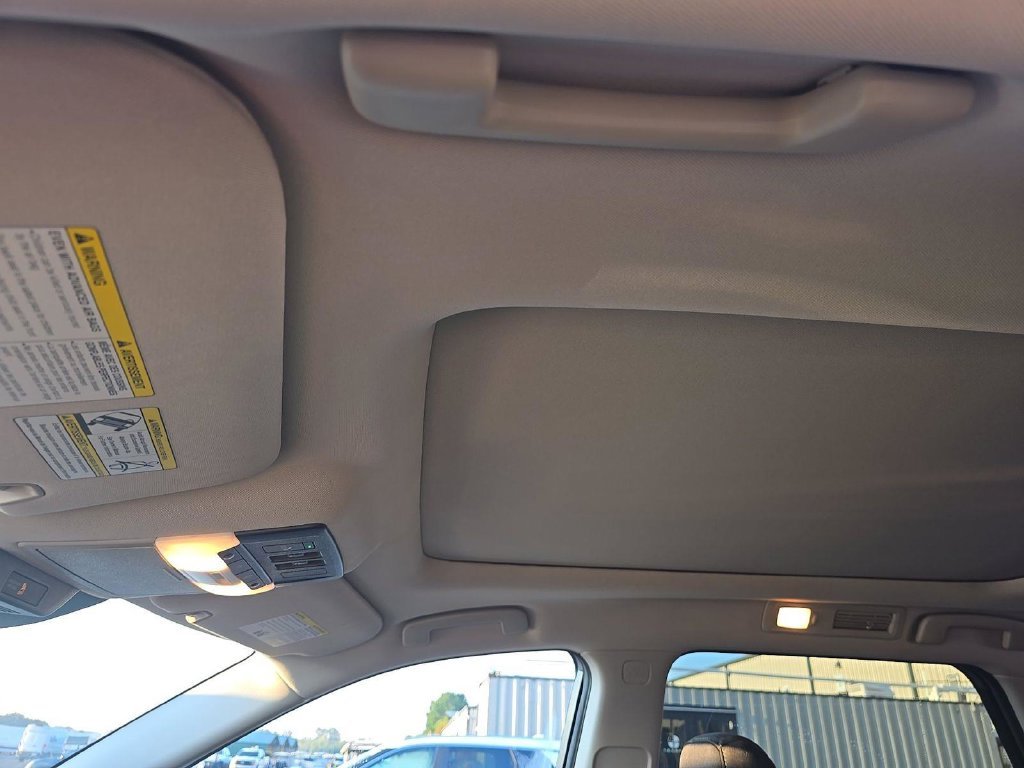 Used 2025 White Nissan SV image 40