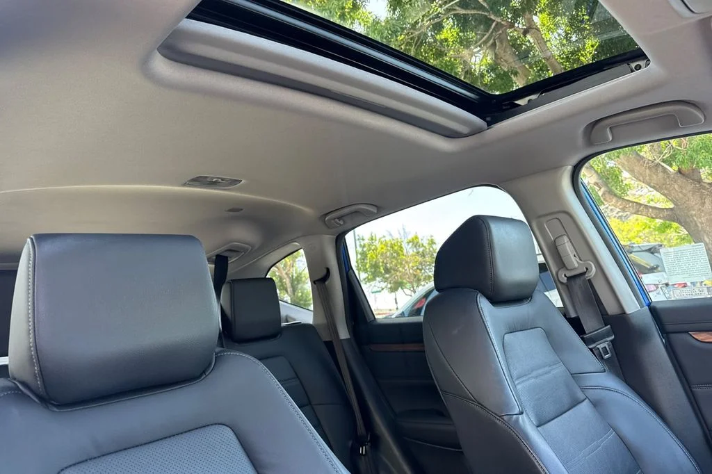 Used 2021 Aegean Blue Metallic Honda Touring image 19
