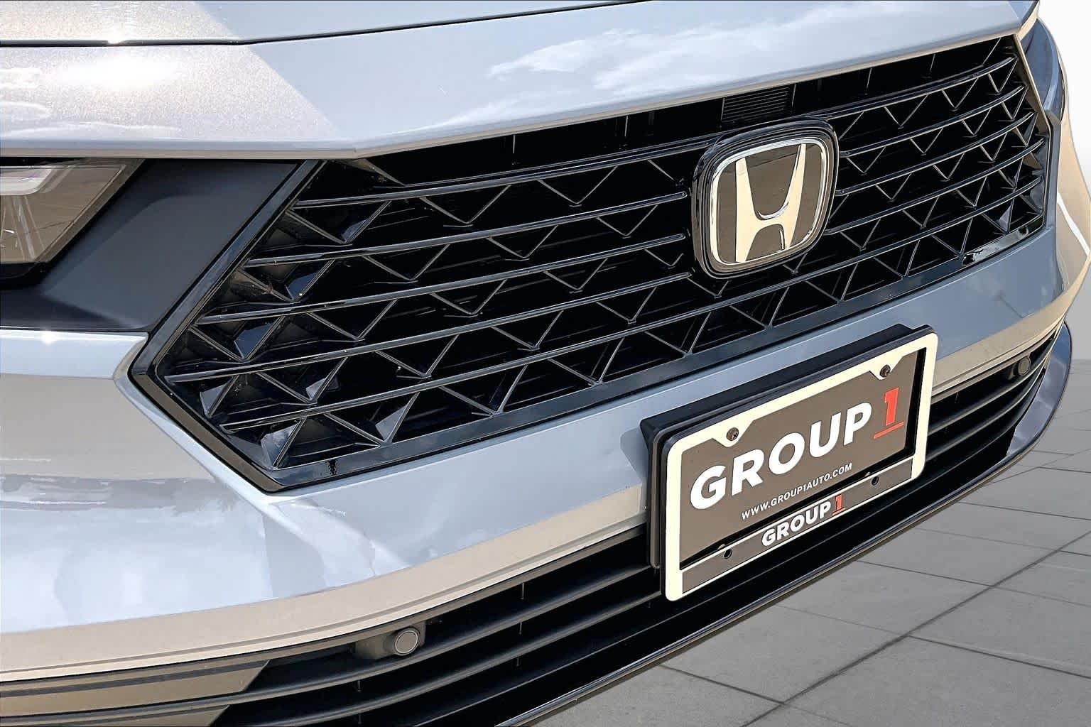 Used 2025 Urban Gray Pearl Honda Touring image 30