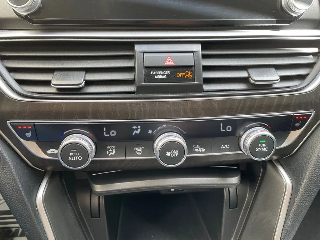 2019 Honda Accord Hybrid EX-L - Photo 17