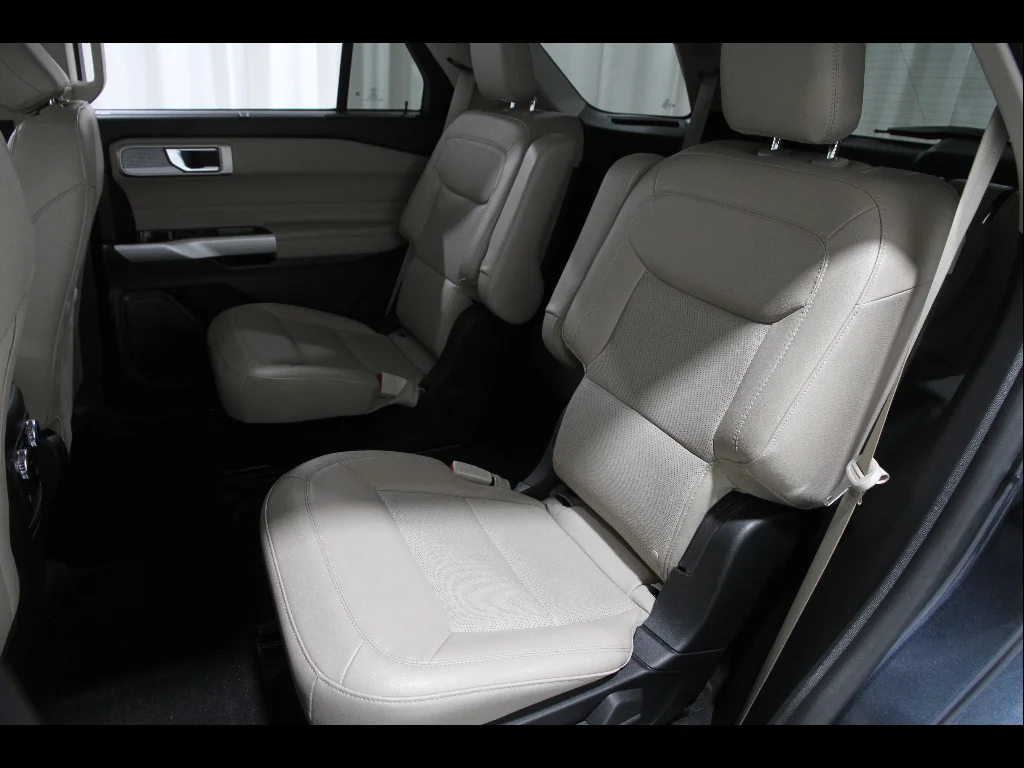 Used 2023 Stone Blue Ford Limited image 20