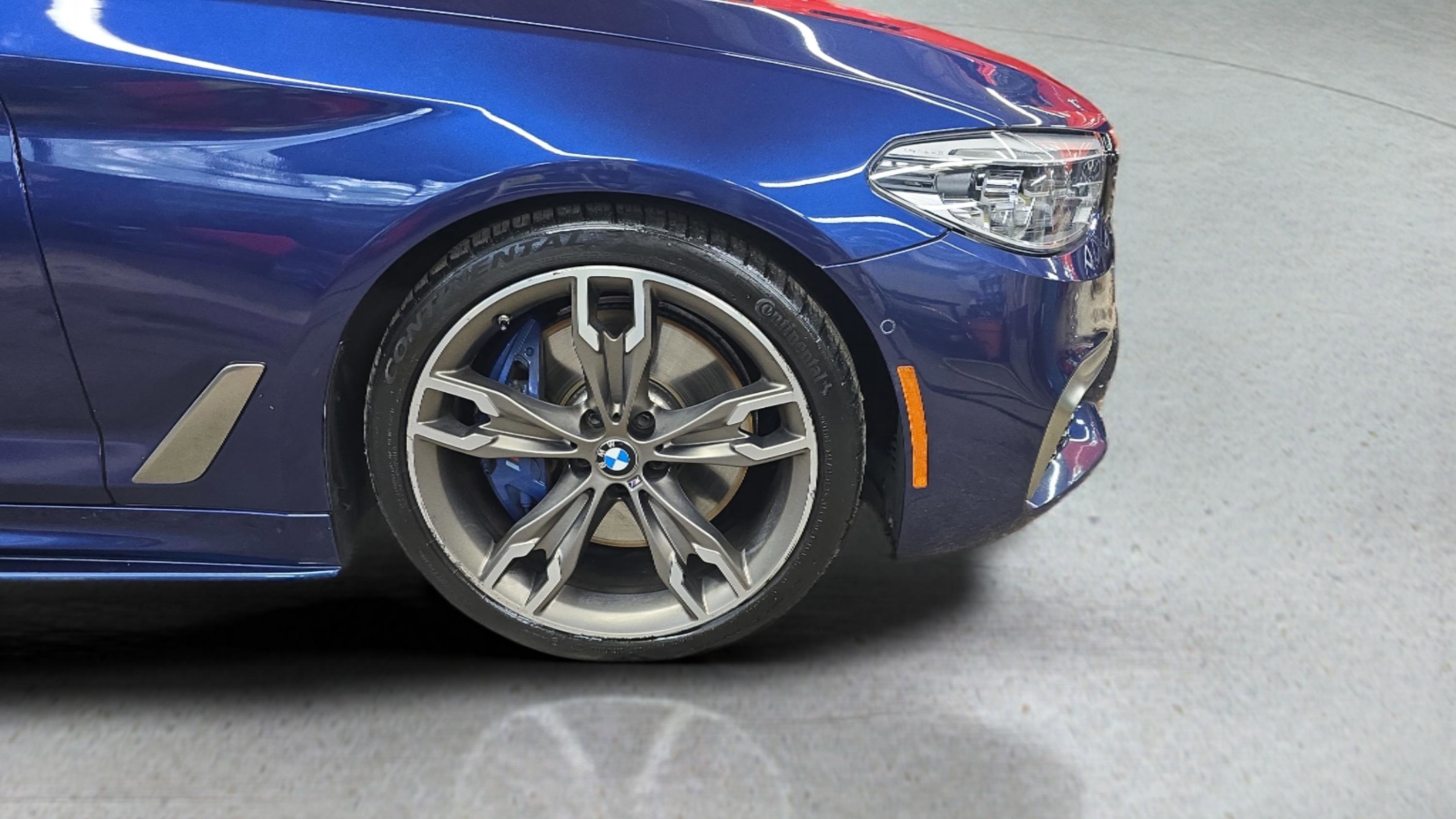 Used 2018 Blue BMW M550i xDrive image 32