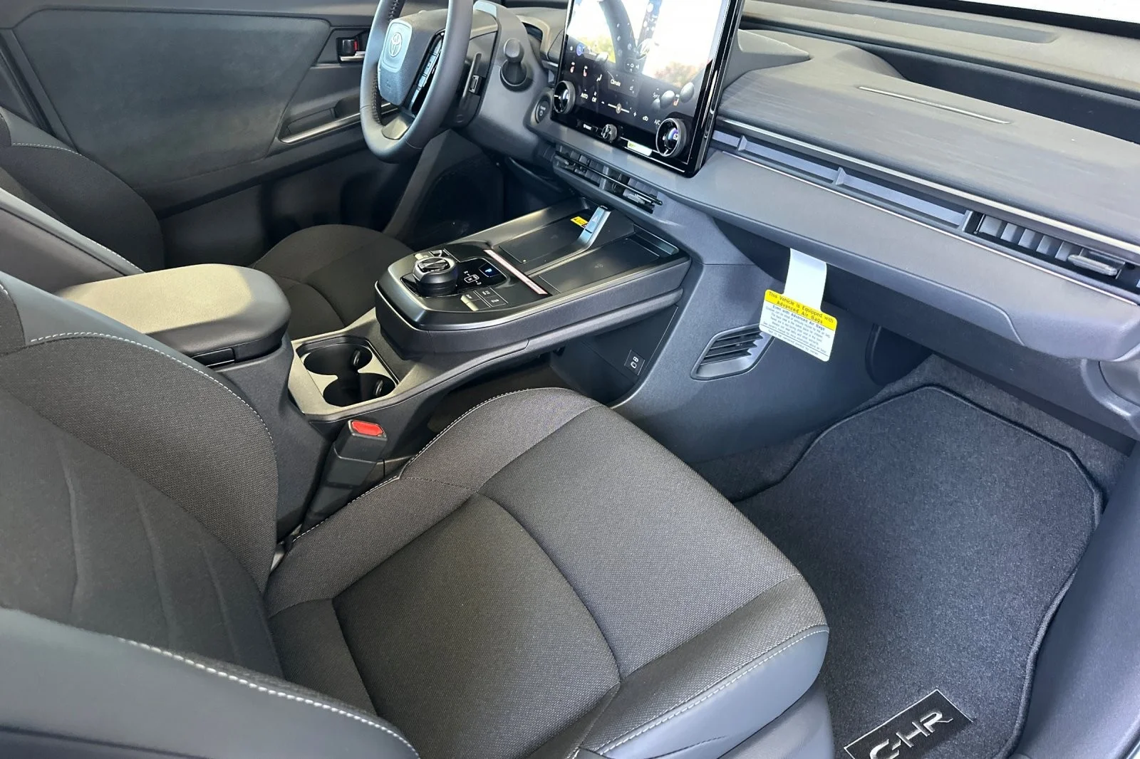 New 2026 Wind Chill Pearl <sup>1</sup> Toyota  SE image 15