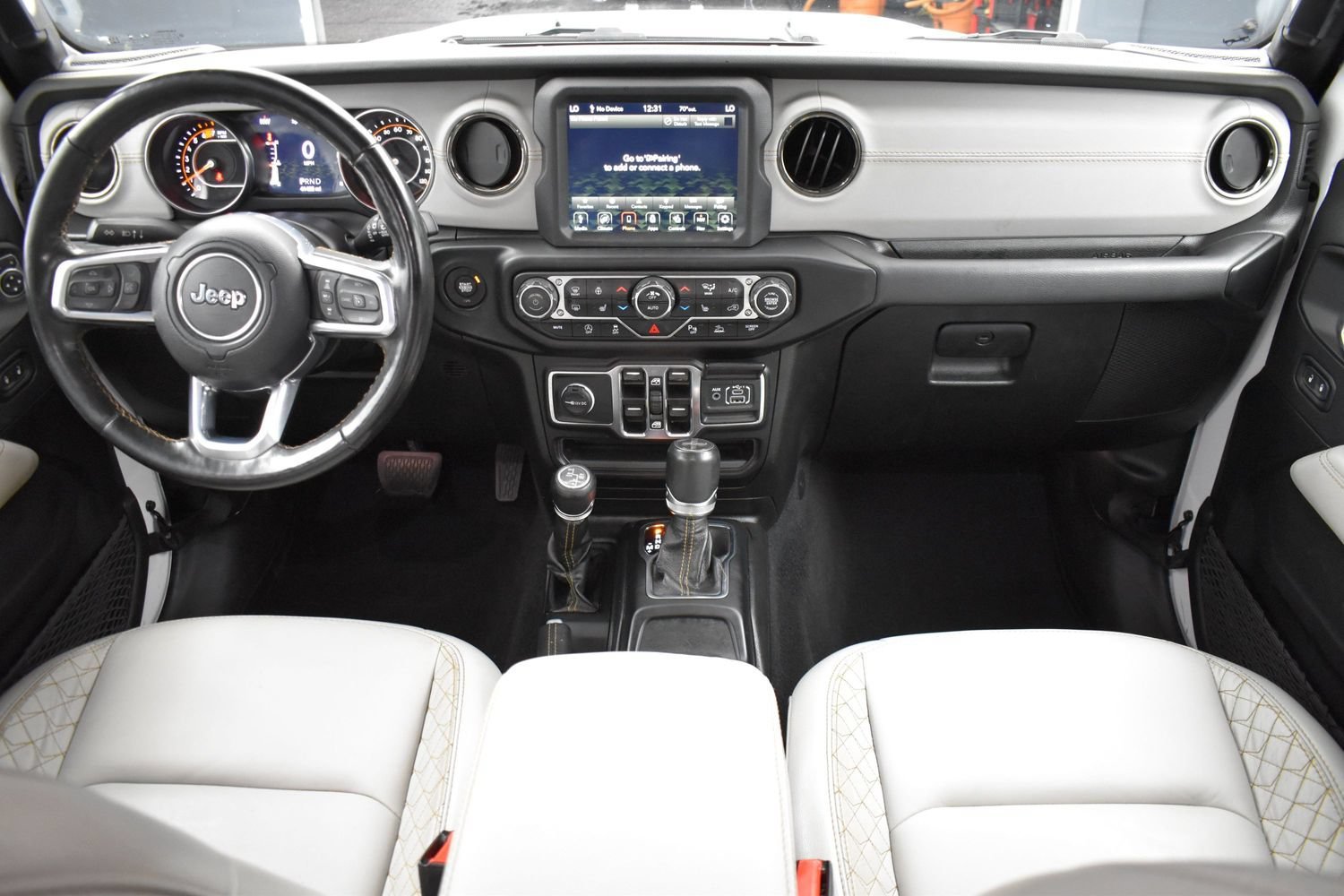 Used 2022 Bright White Clearcoat Jeep Unlimited High Altitude image 14