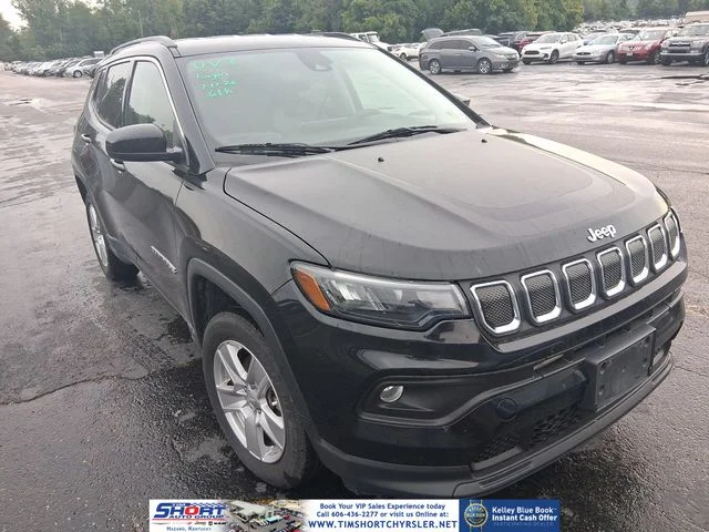 Used 2022 Black Jeep Latitude image 1