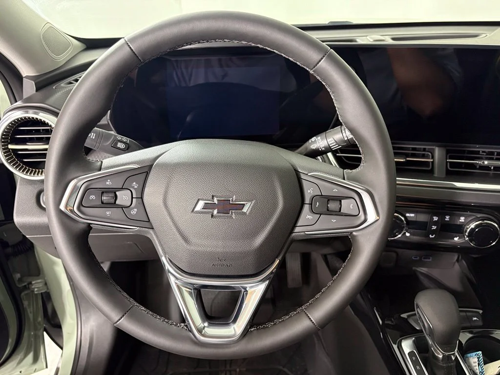New 2026 Cacti Green Chevrolet ACTIV image 27