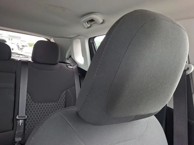 Used 2019 Silver Jeep Sport image 17