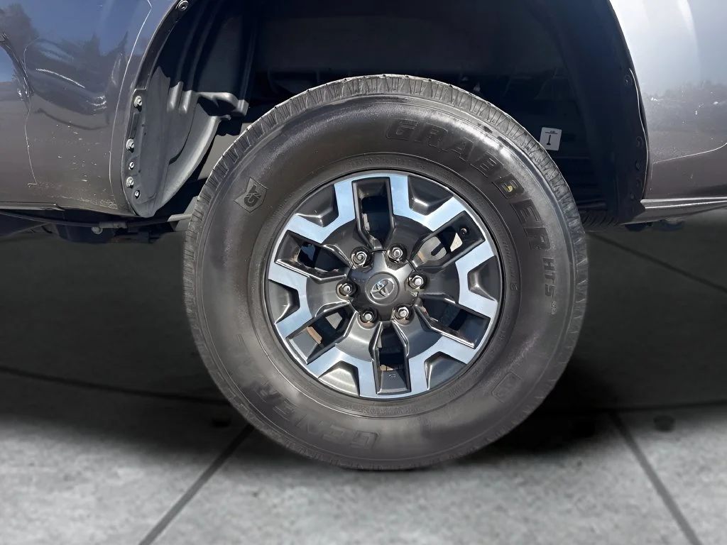 Used 2022 Gray Toyota SR image 27