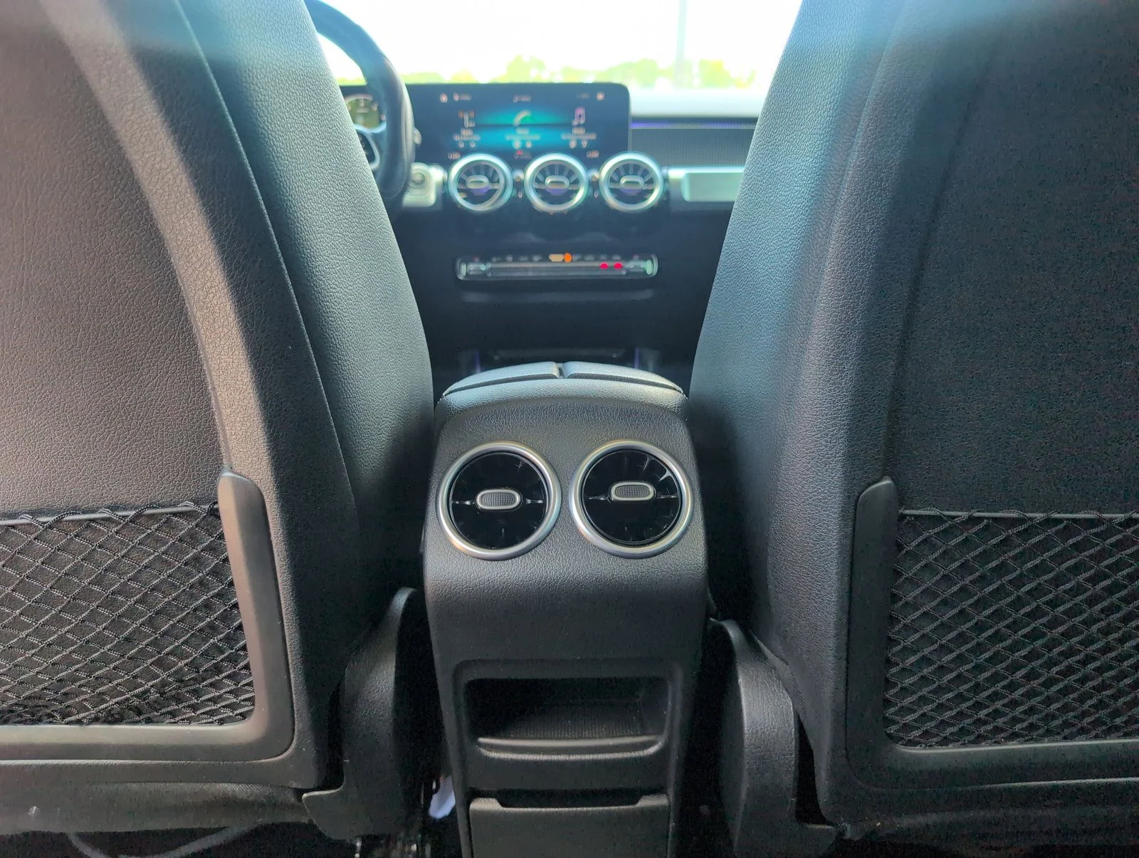 Used 2021 Blue Mercedes-Benz GLB 250 image 32