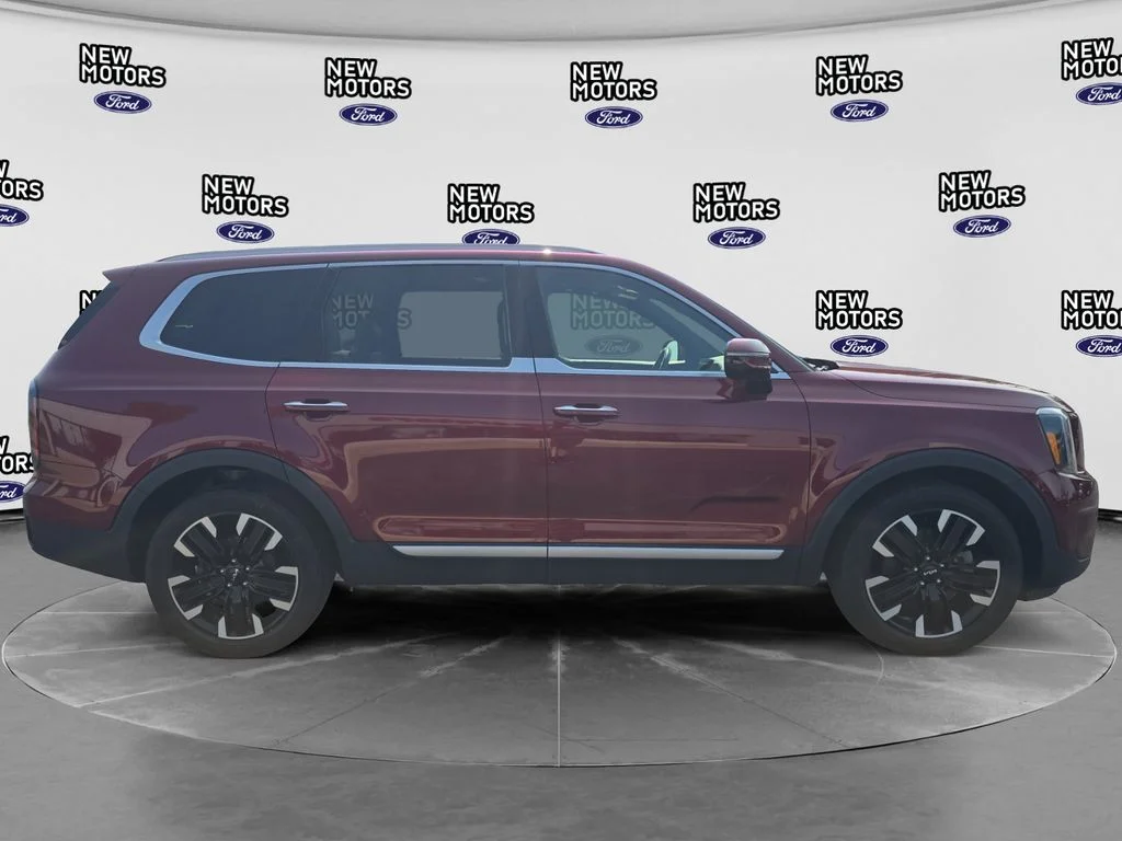 Used 2023 Red Kia SX-Prestige image 15