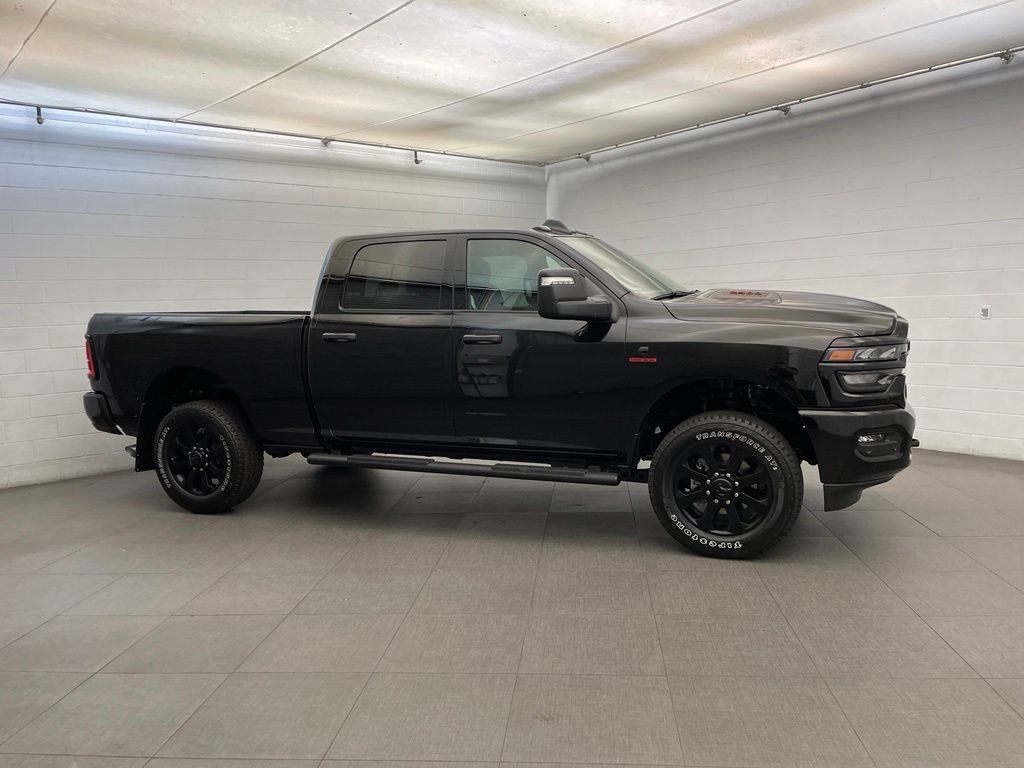 New 2026 Diamond Black Crystal Pearl-Coat Exterior Paint RAM Black Express image 2