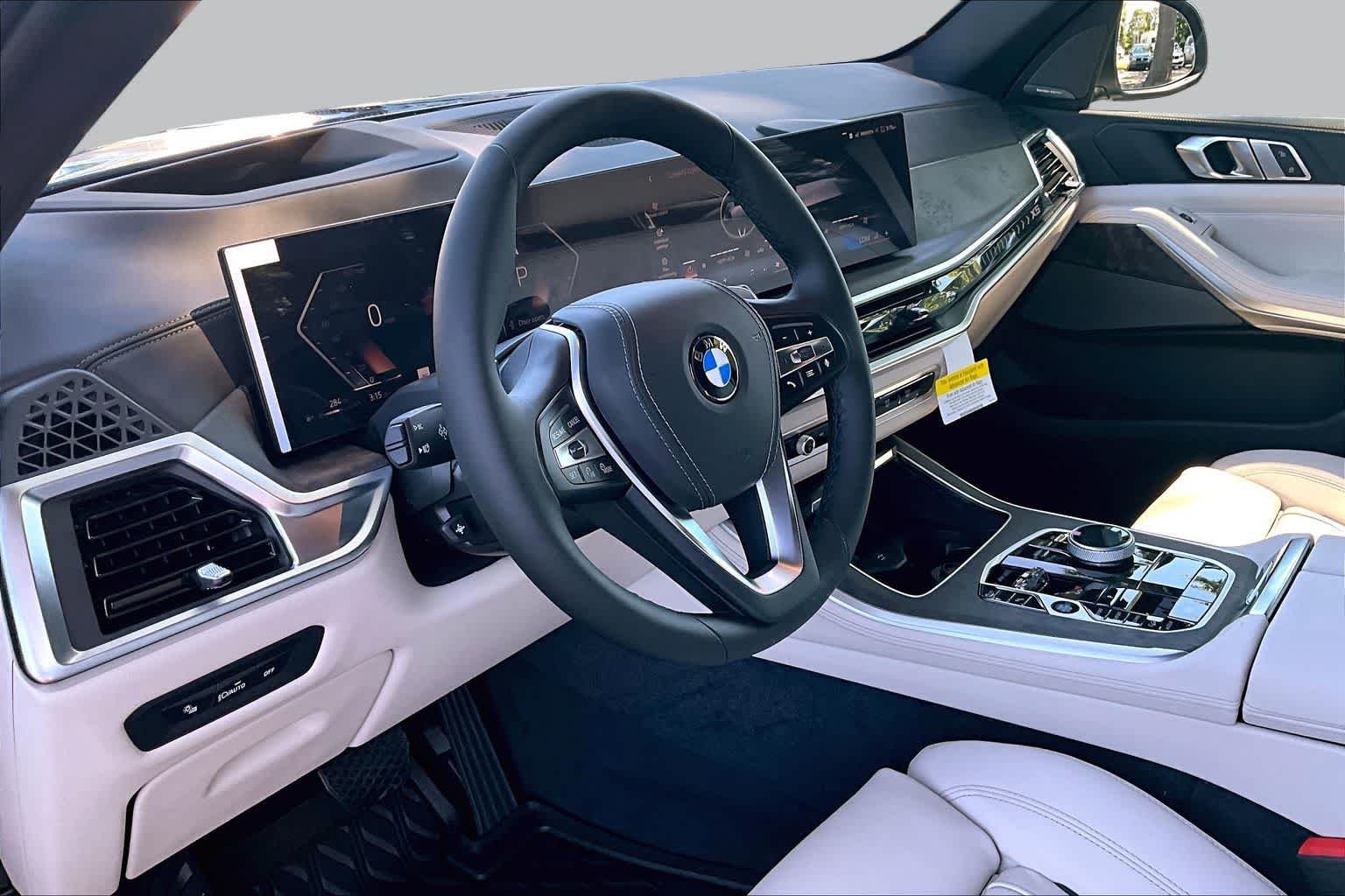 New 2026 Tanzanite Blue II Metallic BMW xDrive40i image 8