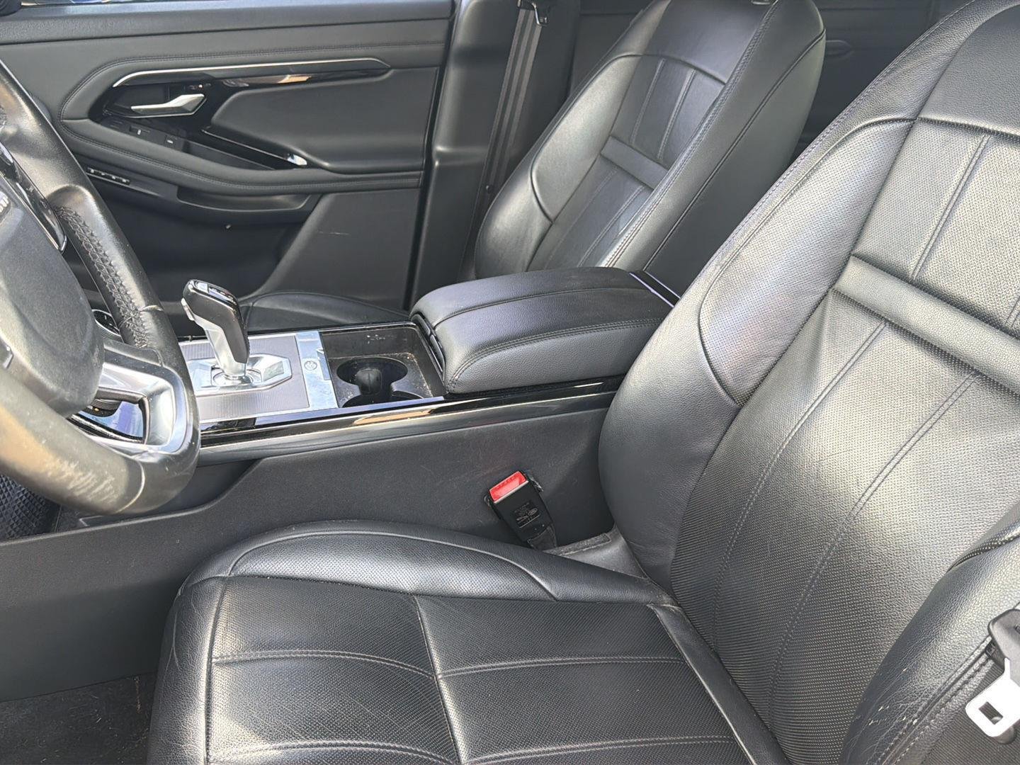 Used 2020 Fuji White Land Rover SE image 14
