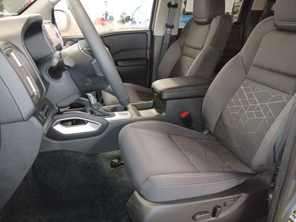 2026 Nissan Frontier SV - Photo 12