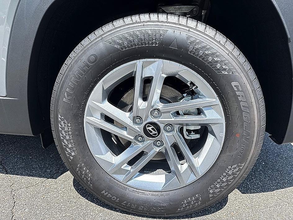New 2026 Hampton Gray Hyundai SE FWD image 20