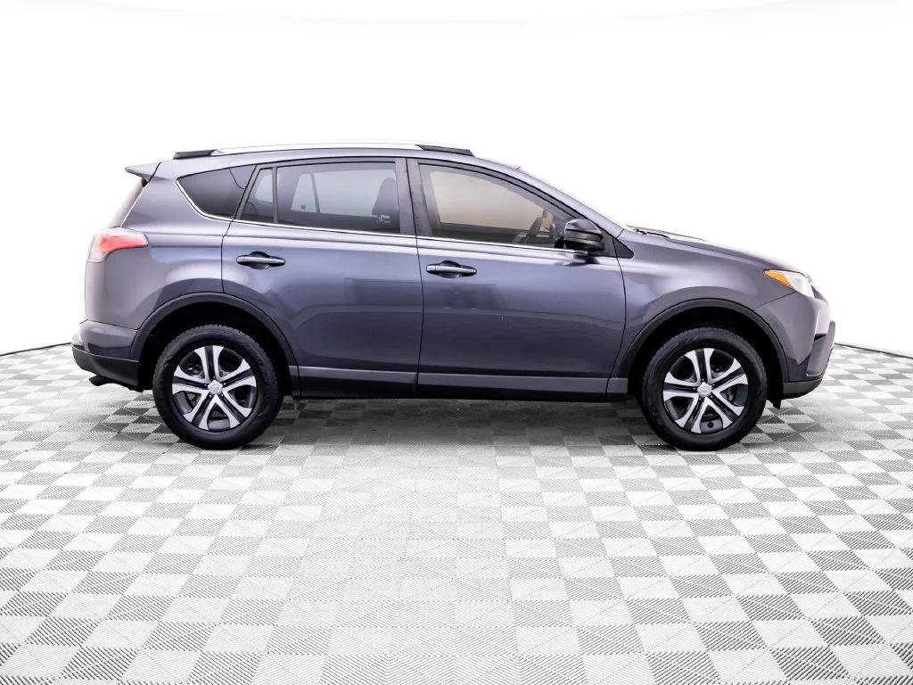Used 2018 Gray Toyota LE image 8