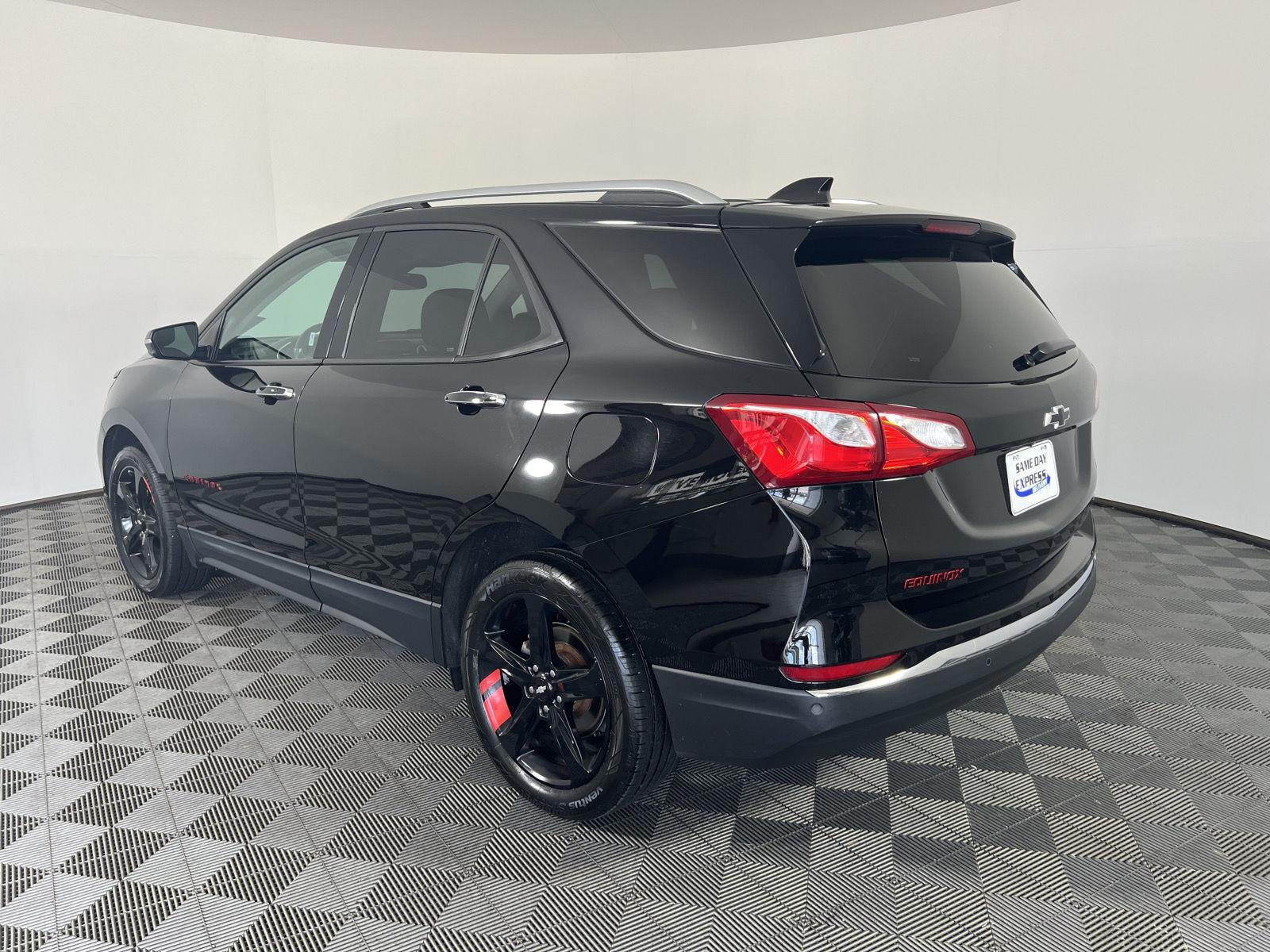 Used 2020 Mosaic Black Metallic Chevrolet Premier image 28