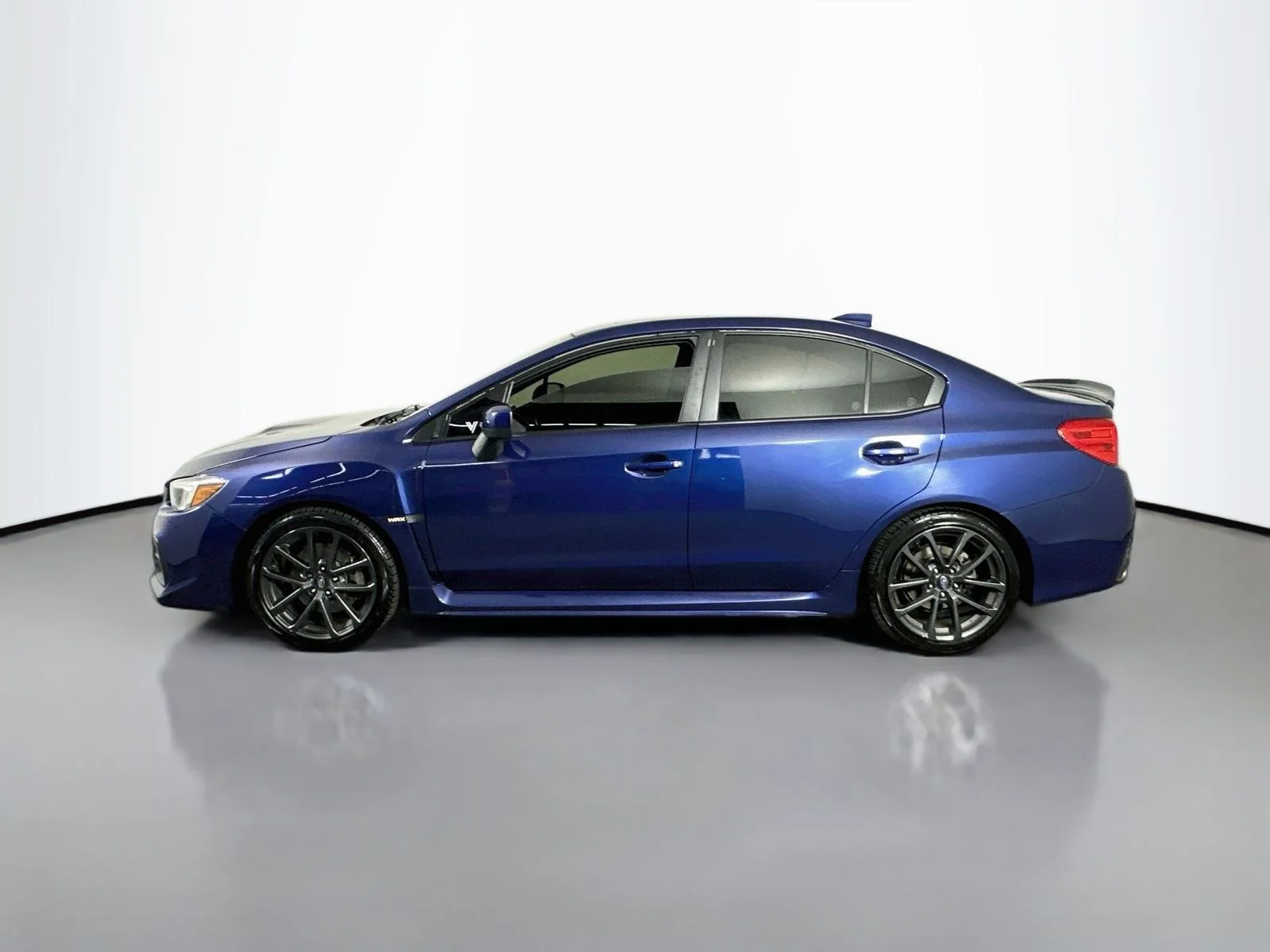 Used 2019 Blue Subaru Limited image 4