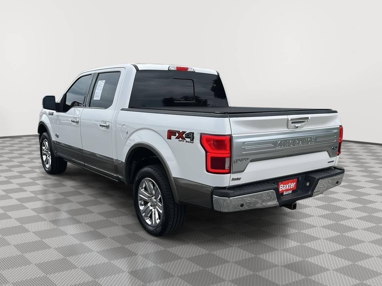 Used 2019 White Platinum Metallic Tri-Coat/Stone Gray Ford King Ranch image 18