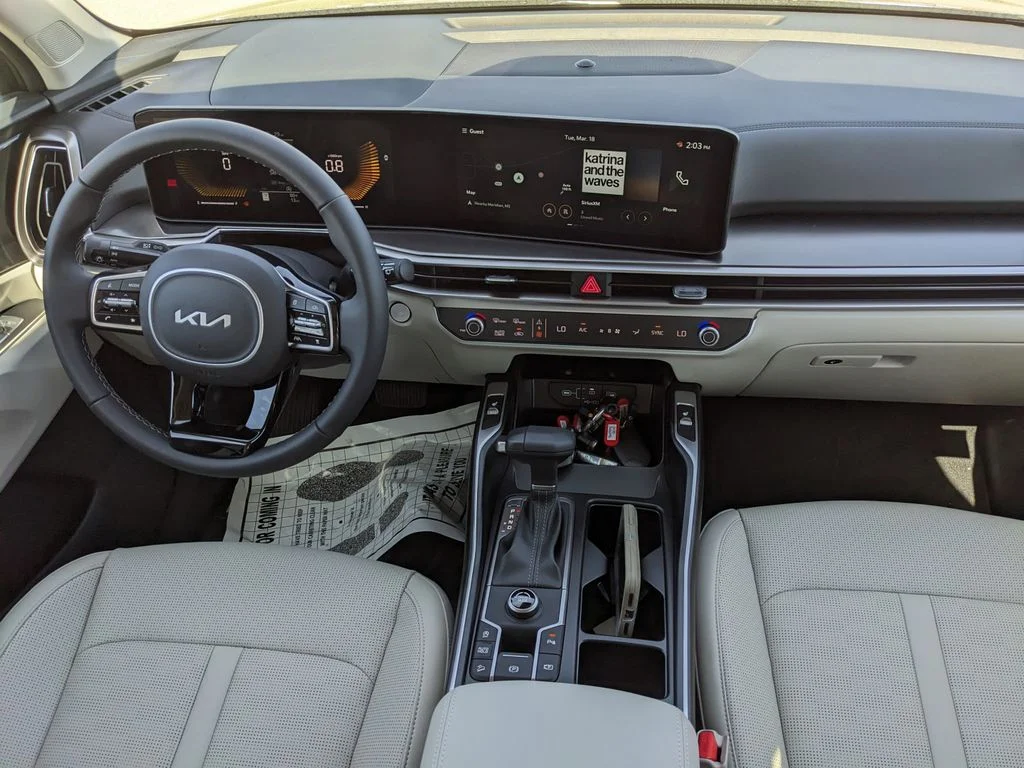 2025 Kia Sorento S - Photo 16