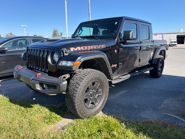 Used 2023 Black Clearcoat Jeep Mojave image 3