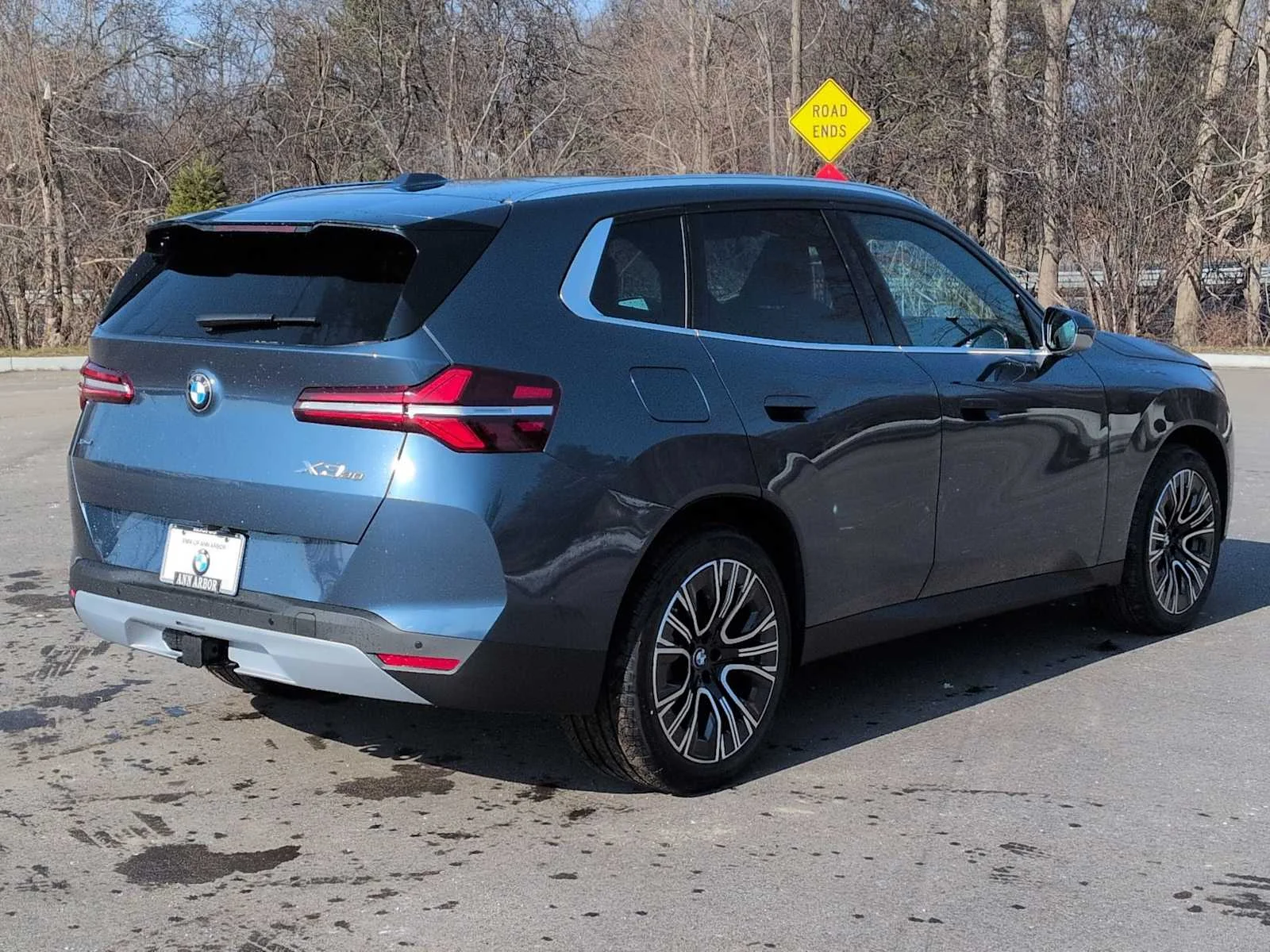 New 2026 Arctic Race Blue metallic BMW 30 xDrive image 14